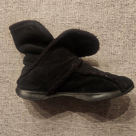 Black Puma Ladies boot/slipper size 7.5 - Picture 7 of 12